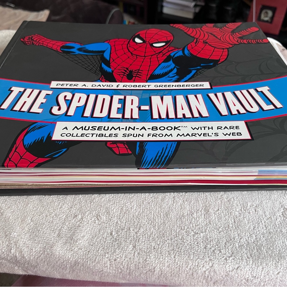 The Spider-Man vault book… A museum in a book… For the Spider-Man fans